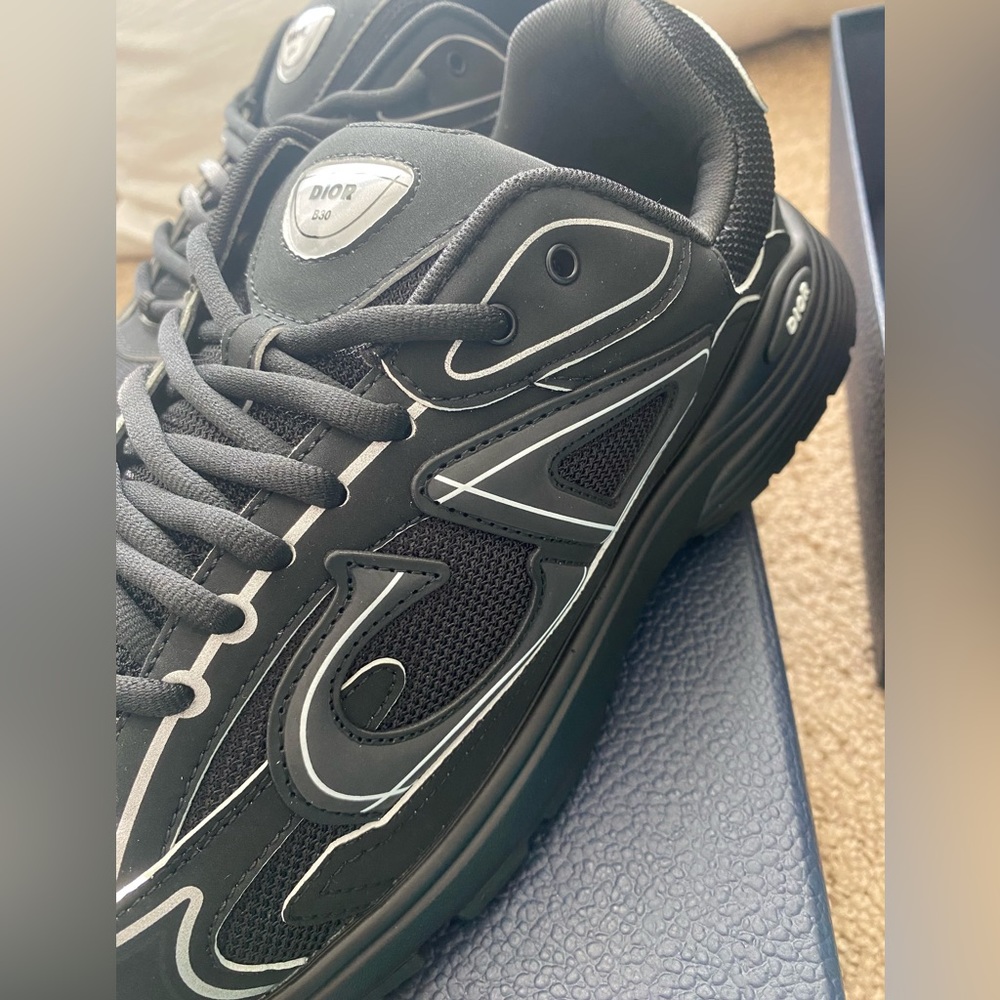 Black Sneakers